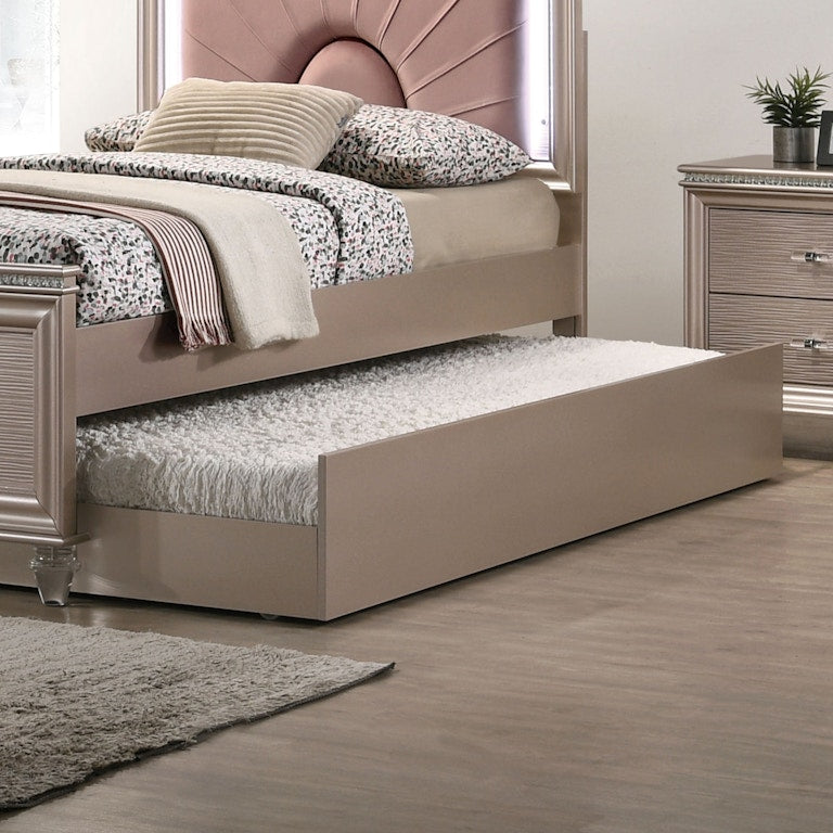 Eilla Bedroom Set